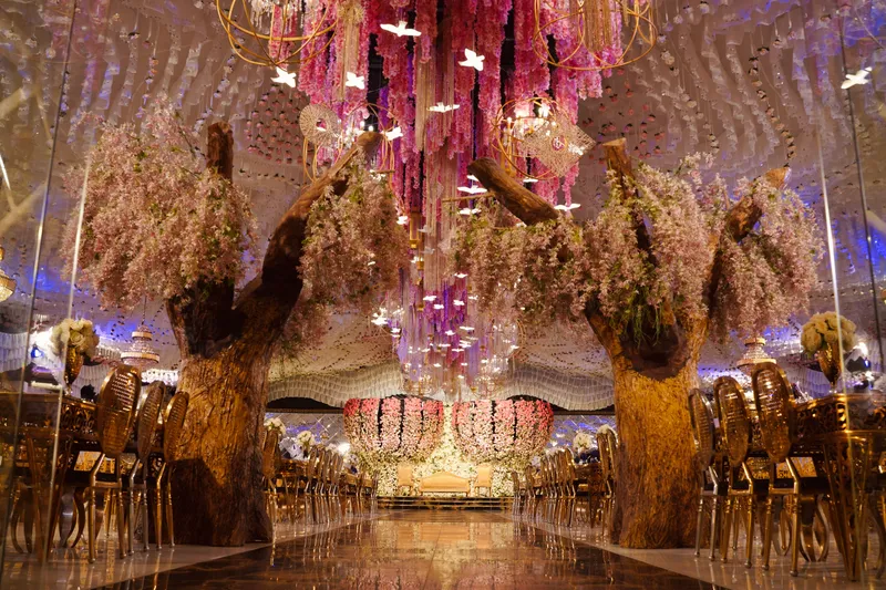 Trees through the hall